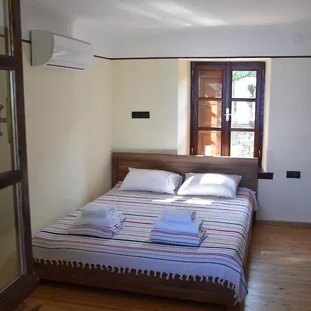 Apartment Dendrokipos Mouresi