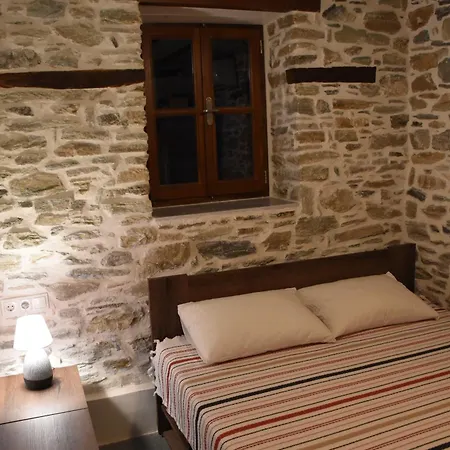 Dendrokipos Apartment