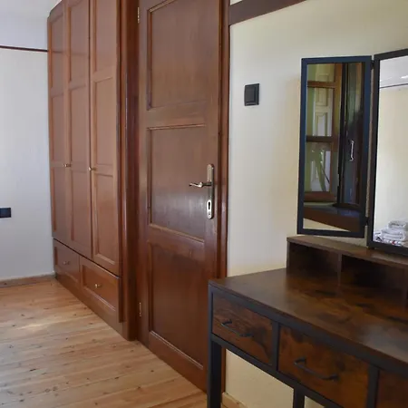 Apartment Dendrokipos