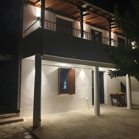 Dendrokipos Apartment Mouresi
